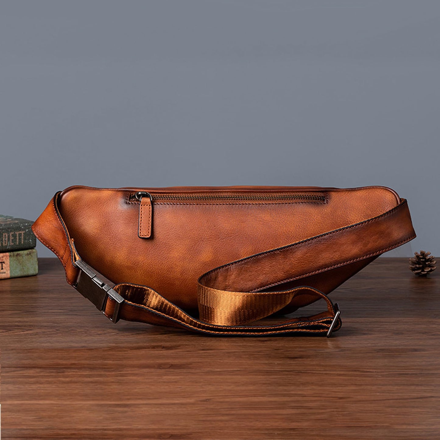 Myunxui Genuine Leather Fanny Pack Waist Bag for Men Women Hip Bum Bag Travel Pouch Sling Bag Crossbody Chest Bags Shoulder Daypack Multiple Pockets Waist Pack Brown