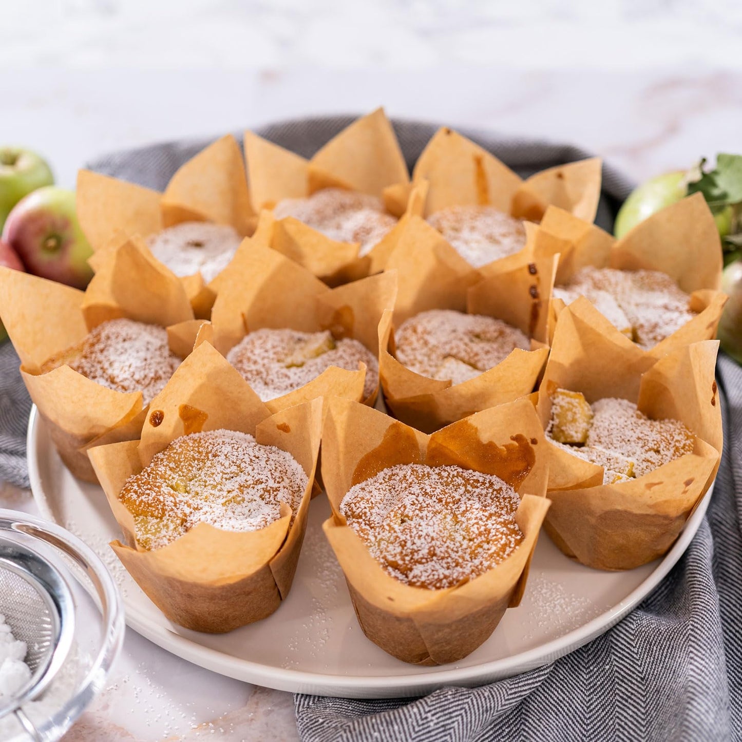 HARFINGTON 100Pcs Tulip Cupcake Liners Standard Paper Baking Cups Greaseproof Wrappers Disposable for Birthday Banquets Party, Natural