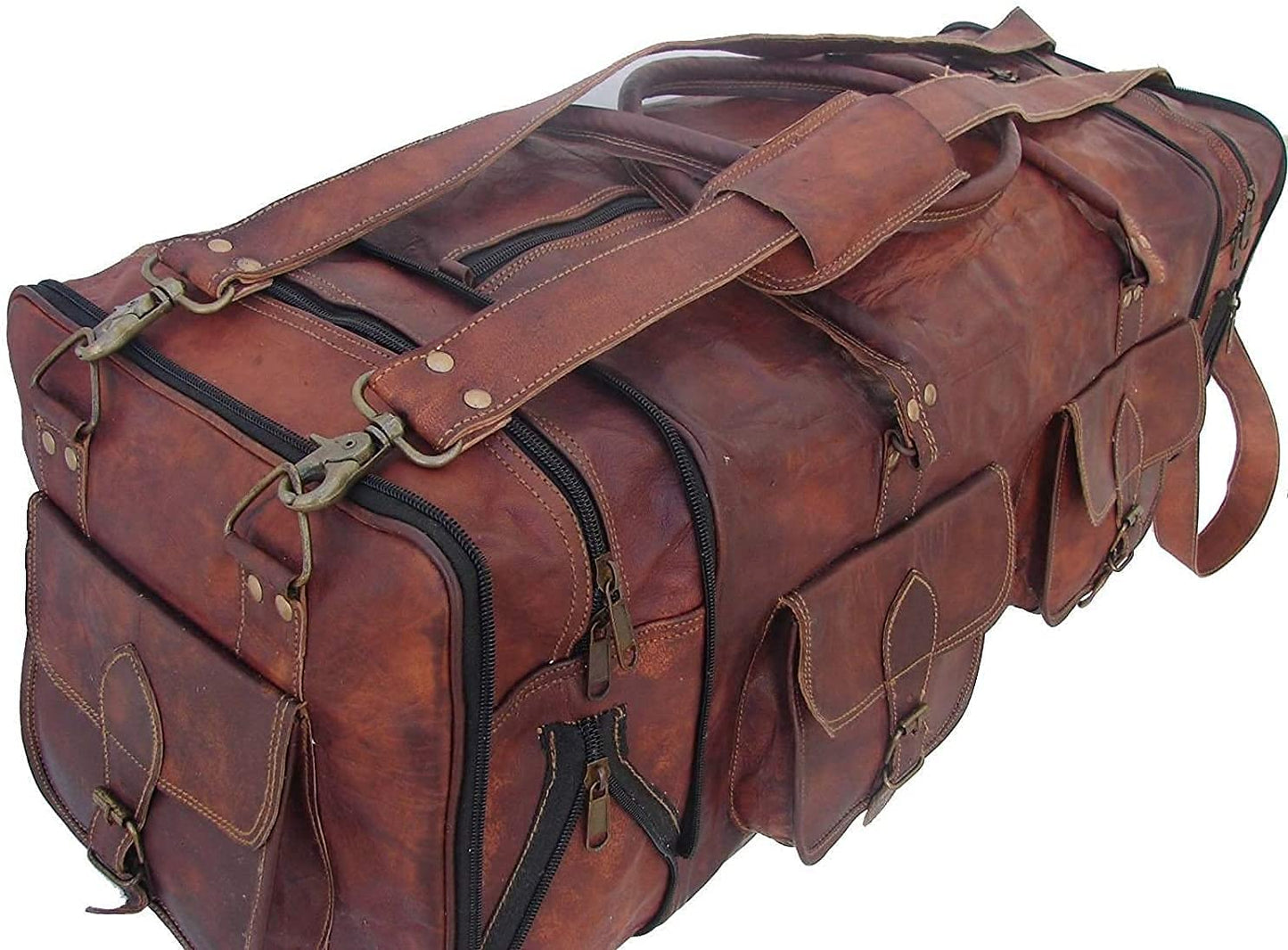 LEATHER DUFFEL WITH TOILETRY BAG TRVELLING COMPLETE COMBO WITH NICE TOILETRY AND GREAT DUFFEL