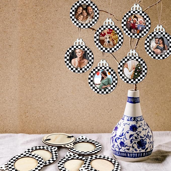24 Pcs Christmas Pictures Frame Ornaments Bulk Black and White Photo Frames Ornaments Wooden Checkered Christmas to Put Pictures in Stocking Stuffers
