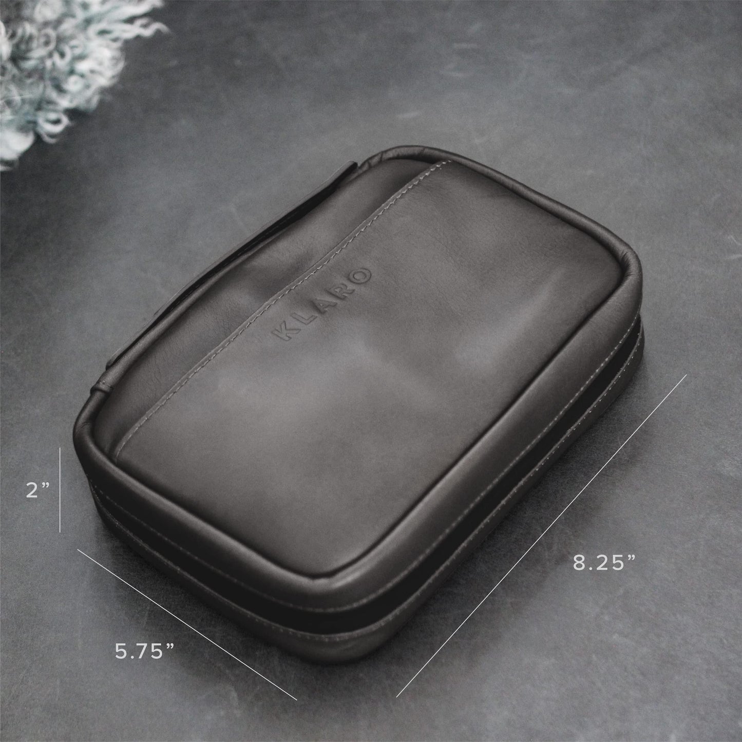 CASE ELEGANCE Klaro Travel Leather Cigar Case, 5 Cigar Storage, 2 Accessory Pockets, Humidification Pocket, Internal Hard-Shell Protection - Black