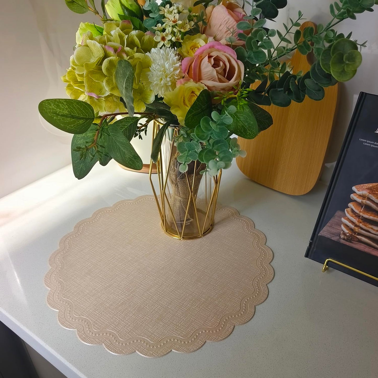 LINSBO Round Placemats Set of 6, 15 Inch Scalloped PU Faux Leather Non-Slip Heat Resistant Table Mats Decor (Light Champagne Gold)
