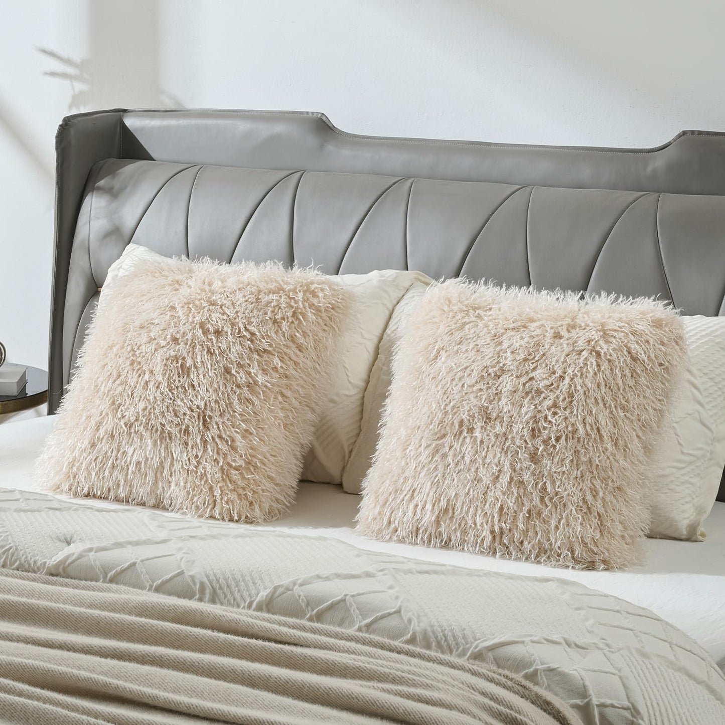 FUTEI Pack of 2 Shaggy Mongolian Faux Wool Throw Pillow Covers 18x18 Inch Soft Fluffy Farmhouse Decorative Cushion Case for Couch Bed Living Room, Beige