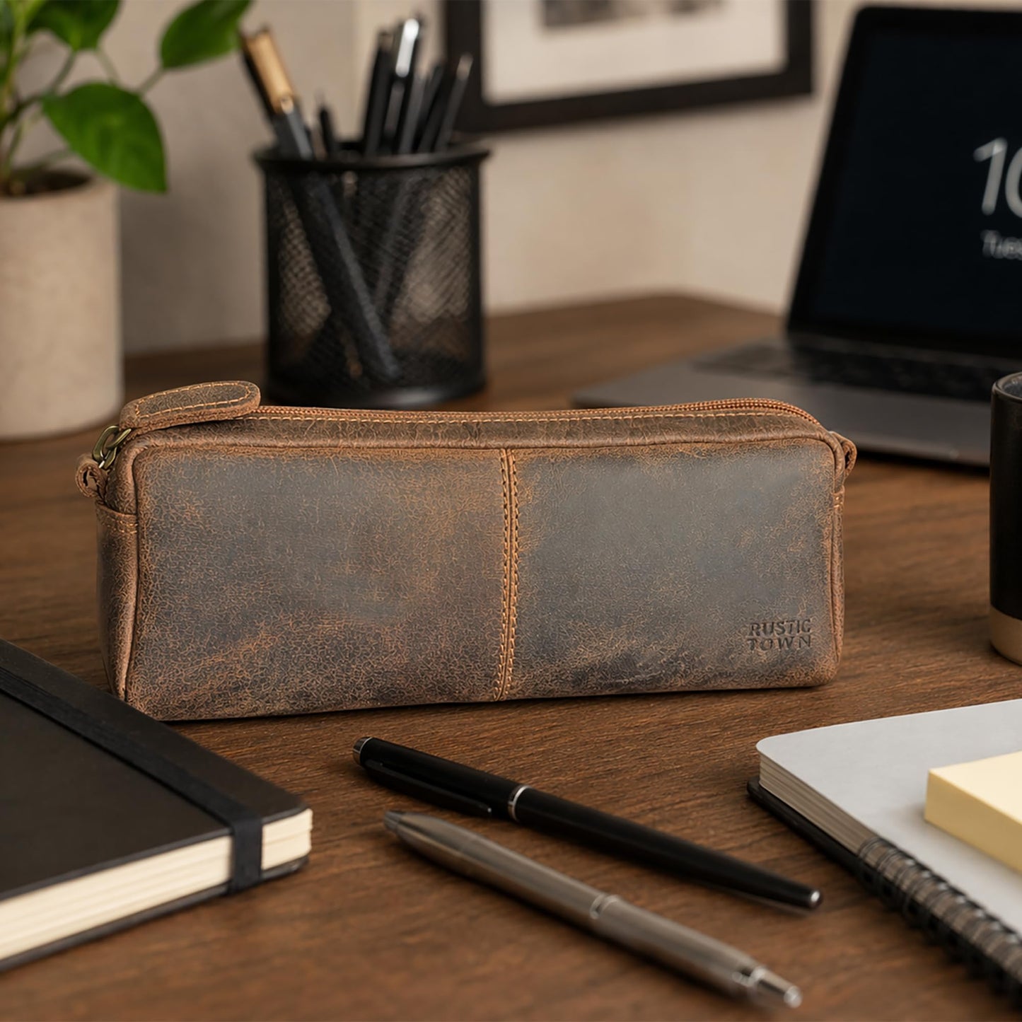 RUSTIC TOWN Leather Pencil Case for Men & Women – Full Grain Leather Pen Pouch with Zipper, Handcrafted Pencil Pouch Organizer for Office, School & Travel