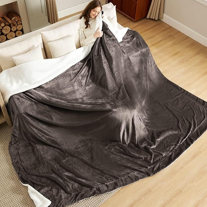 Bedsure GentleSoft Sherpa Fleece Oversized Cal King Blankets for Bed - Thick and Warm Throw for Men, Soft Fuzzy Plush Large Blanket for Winter, Brown, 112x98 Inches