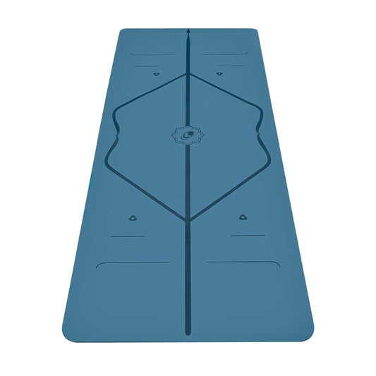 Liforme Travel Yoga mat – Patented Alignment System, Warrior-Like Grip, Non-Slip, Eco-Friendly, Ultra-Lightweight and Sweat Resistant, Made with Natural Rubber