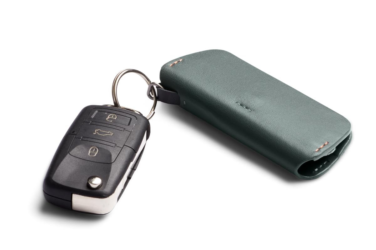Bellroy Key Cover Plus – Third Edition (Leather Key Holder, Holds 4 – 8 Keys) - Everglade