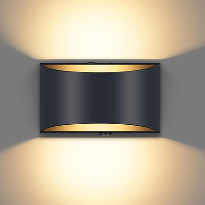 Battery Operated Wall Sconce with Remote Control,No Hardwired Aluminum Black Modern LED Wall Sconce Indoor,50W Equivalent Battery Wall Light,3000K-6500K Dimmable Wall Lamp