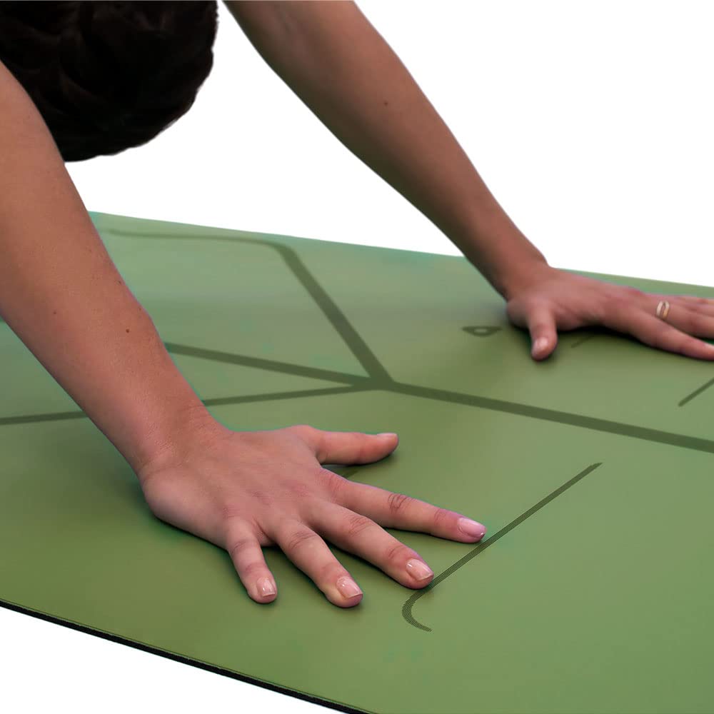 Liforme Original Yoga Mat – Free Yoga Bag Included - Patented Alignment System, Warrior-like Grip, Non-slip, Eco-friendly, sweat-resistant, long, wide, 4.2mm thick mat for comfort