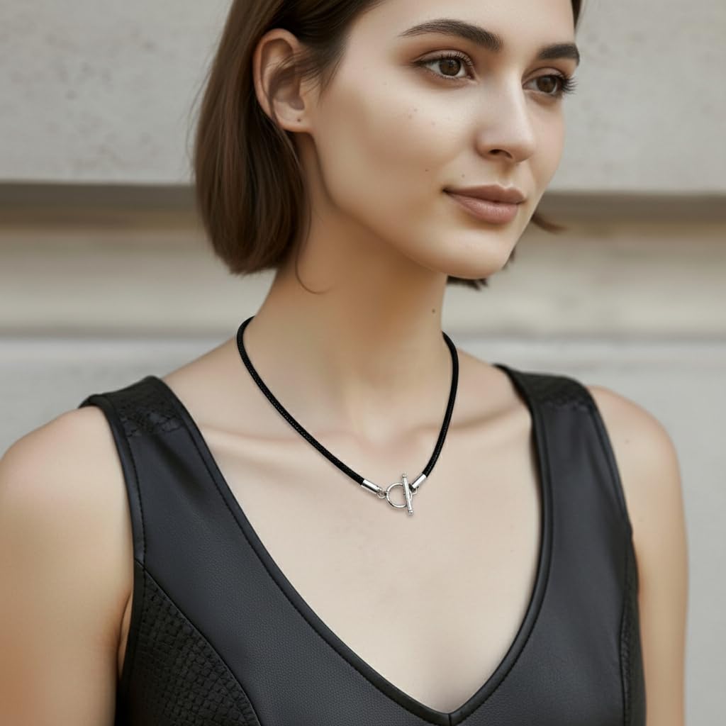 Leporem Handmade 4mm Black Cowhide Cord Necklace Unisex Minimalist Jewelry Base for Charms with Stainless Steel Toggle Clasp (18 Inch)