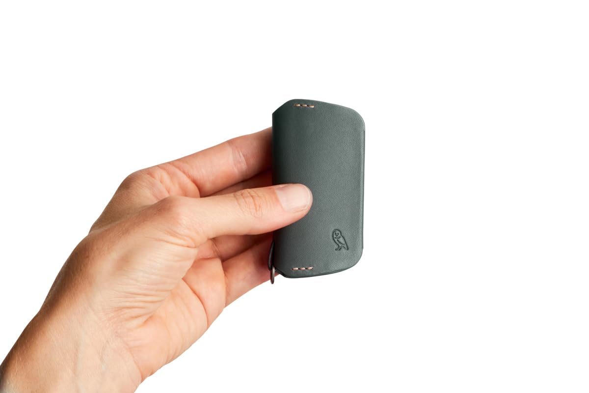 Bellroy Key Cover – Third Edition (Leather Key Holder, Holds 2 – 4 Keys) - Everglade