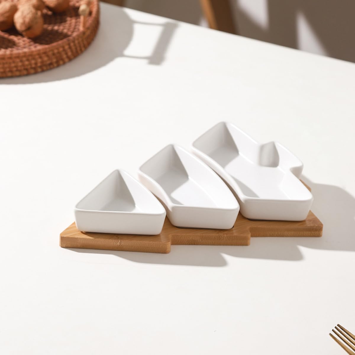 Loticy White Tree Plates Chip & Dip Set, 11 Inches Ceramic Snack Plate with Bamboo Tray, Removable Porcelain Christmas Tree Appetizer Dessert Fruit Salad Saucers Bowl, Cutlery Platter Serving Dish