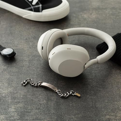 Sony WH-1000XM5 Noise Canceling Wireless Headphones - 30hr Battery Life - Over-Ear Style - Optimized for Alexa and Google Assistant - Built-in mic for Calls - Silver International Version