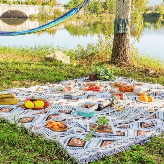 Lqprom Boho Throw Blankets Knit Bed Blankets with Tassel Aztec Western Throws Cover Farmhouse Decor for All Season Sofa Couch Chair Outdoor Camping Picnic Tent Beach Car Traveling 51"x63"