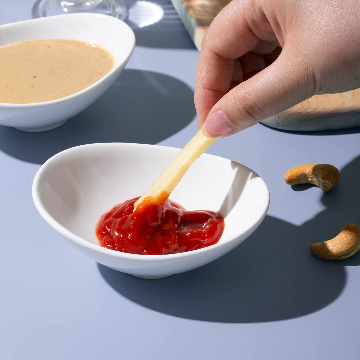 LIFVER Dipping Bowls, 3 oz White Dip Bowl Set of 8, Mini Charcuterie Board Bowls, Soy Sauce Dishes for BBQ and Dinner Party, Housewarming Gifts