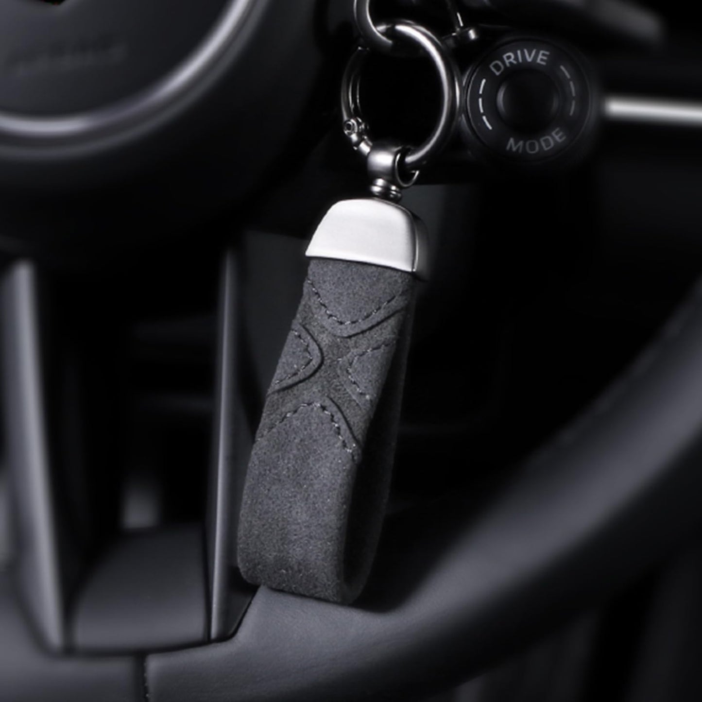 BETTERHUMZ Leather Suede Car Keychain,Key Chain Clip for Alcantara, Anti-Lost D-Ring for Men and Women Car Accessories (Suede, Black)
