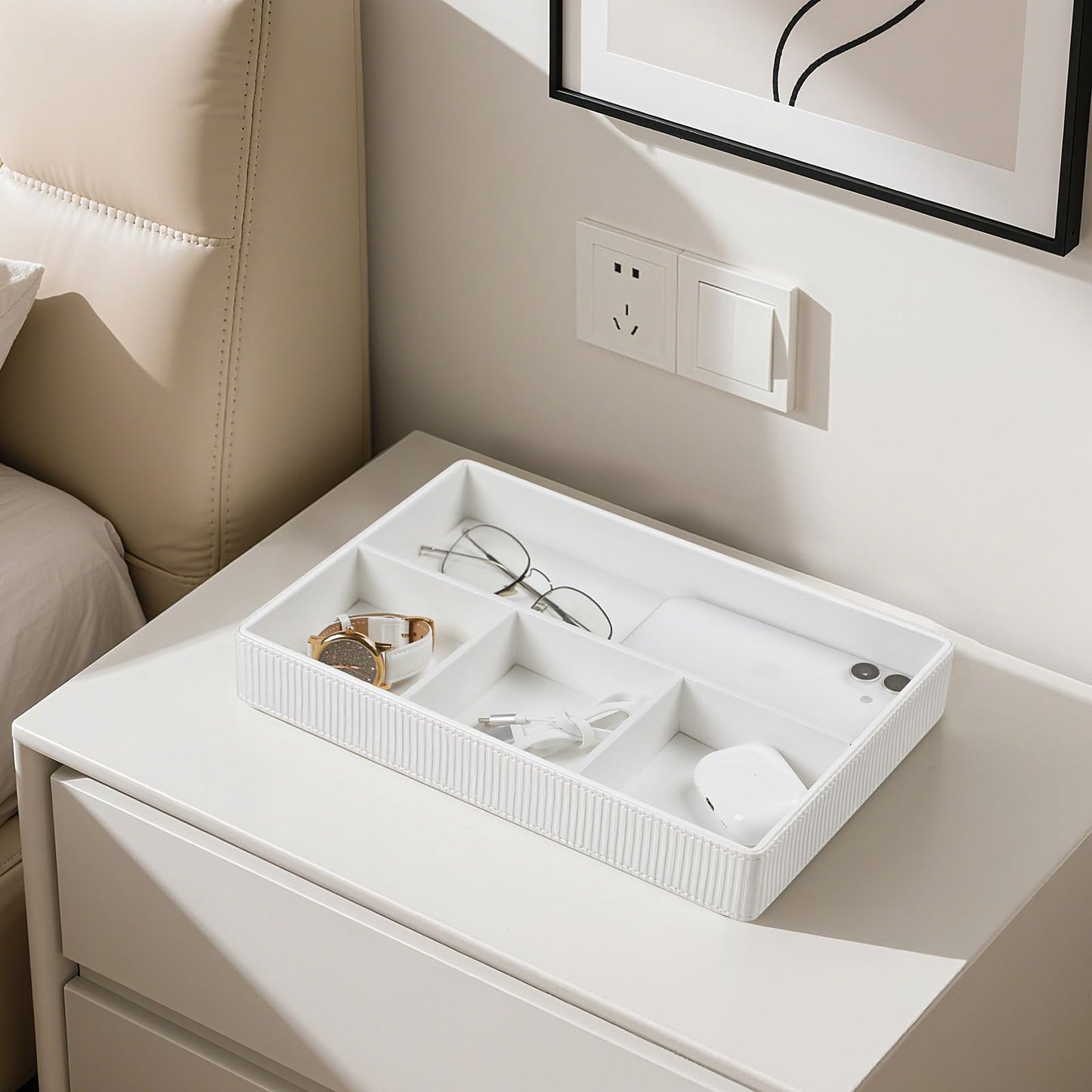 NICLNGSH PU Leather Valet Tray, Decorative Trinket Vanity Desk Drawer Organizer Tray, Perfume Dish Catch All Bowl for Keys, Nightstand Drawer Organizer Women Men with 4 Compartments (Cream-White)