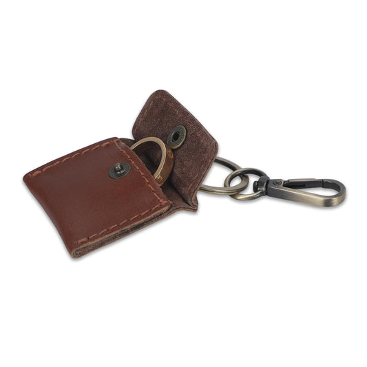 CestAntiQ Handmade Full Grain Leather Ring Pouch Keychain – Engagement Case and Key Holder, Rustic Jewelry Organizer for Men Women, Vintage Leather Small Pouch for Gift (Tan)
