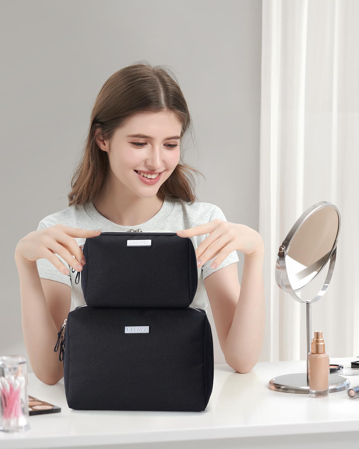 Narwey Small Makeup Bag for Purse Mini Cosmetic Bag Travel Makeup Pouch Zipper Pouch Cute Make up Bags with Compartments for Women (Small, Black)