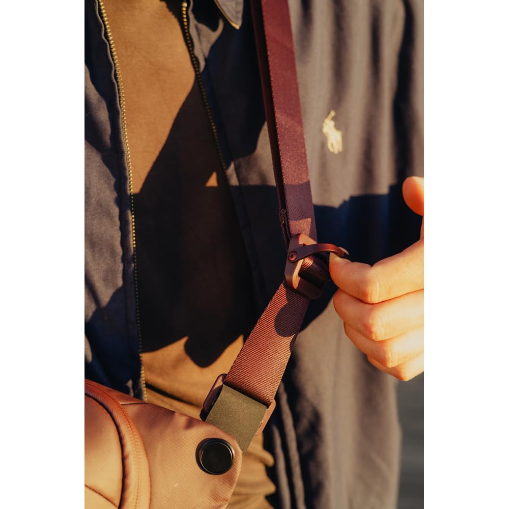 Peak Design Everyday Sling 10L, Eclipse, Padded Adjustable Shoulder Strap for Crossbody or Waist Carry, FlexFold Dividers, Ideal for Carrying Cameras or Everyday Essentials, Sling Bag for Men & Women