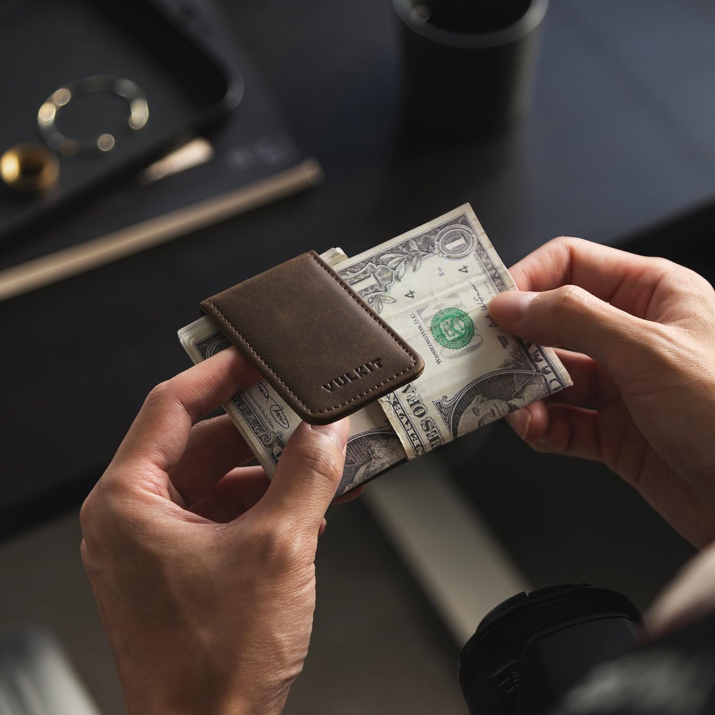 VULKIT Magnetic Money Clip Leather Money Holder Minimalist Design Holds Up to 15 Cash