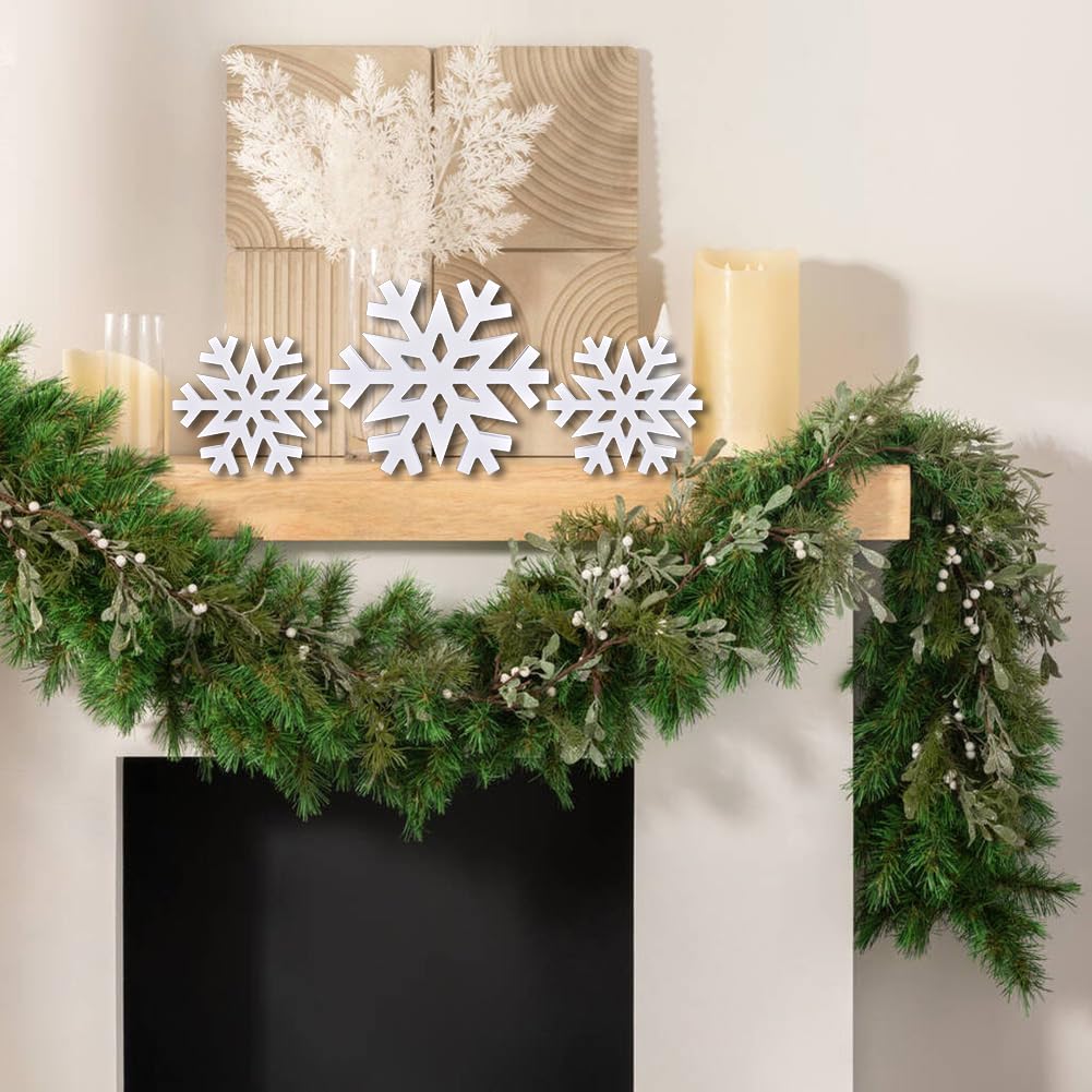 GHOSTMAGIC 5Pcs Christmas Snowflake Wooden Tabletop Decor, White Snowflake Wood Sign Blocks Winter Decoration in 3 Sizes, Farmhouse Tiered Tray Decor Centerpiece for Xmas Party Home Mantel (White)