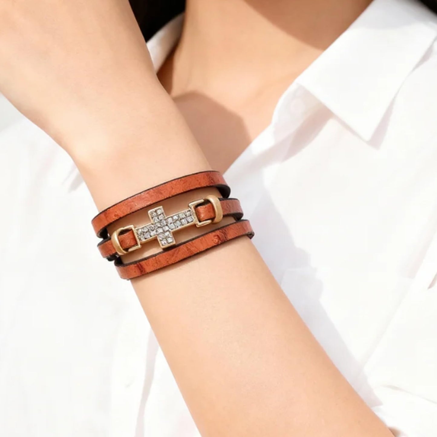 Cross Leather Bracelets Wrap Bracelets for Women Layered Leather Bracelets Bangle Cuff Jewelry for Lady （Reddish brown）