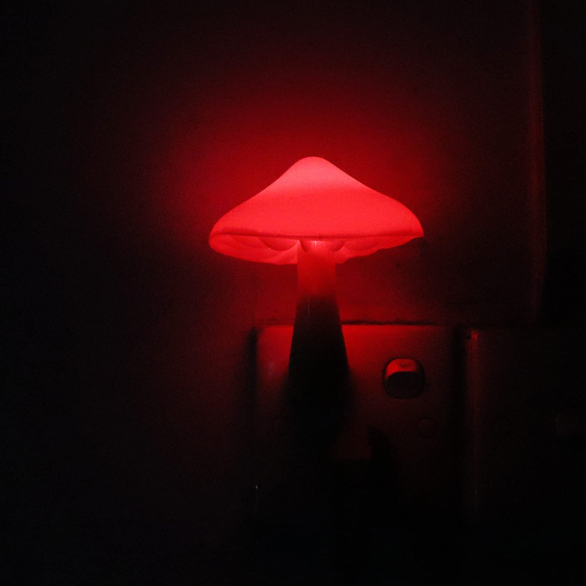 AUSAYE 4 Pack Plug in Night Light, Mushroom Light LED Nightlights for Kids, Adults, Bedroom, Bathroom,Hallway, Stairs, Kitchen Red