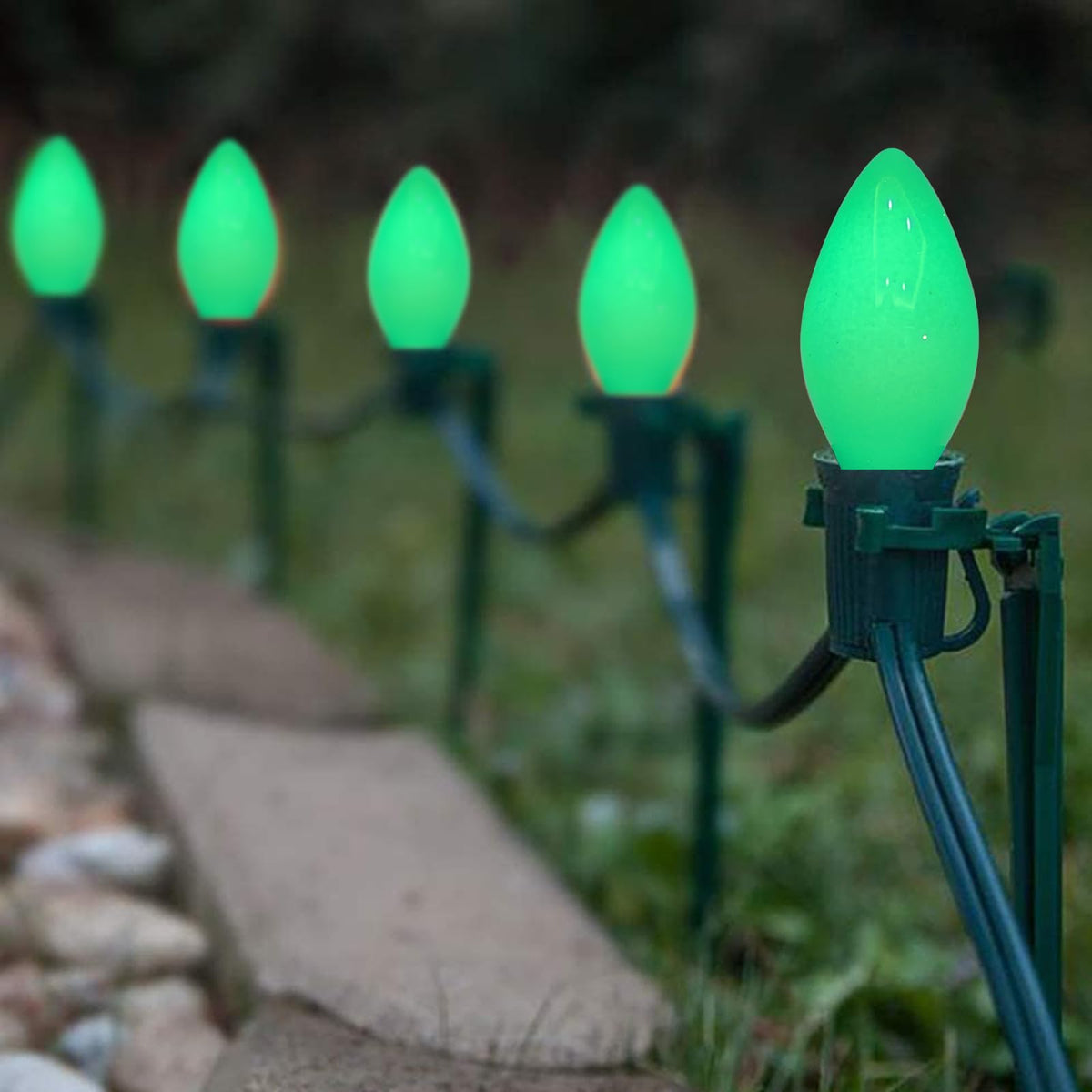 GOOTHY 25 Pack C7 LED Replacement Christmas Light Bulb, C7 Green Replacemen Bulbs for Outdoor String Lights Window Candles Chandeliers Salt Lamp, E12 LED Bulb Dimmable, 0.6W Night Light Bulb -Green
