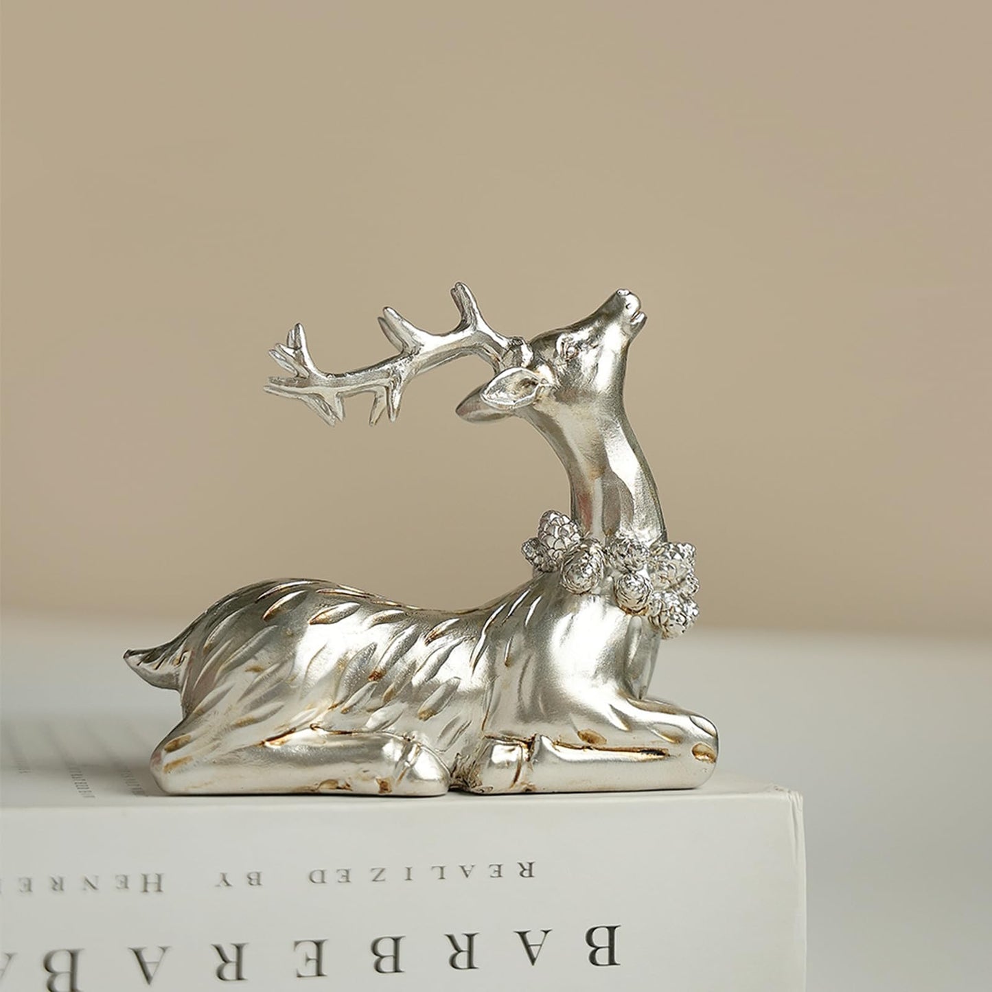 Zensounding 2PCS Christmas Deer Pendant Bedding and Standing Gold Deer Resin Home Decoration Suitable for Fireplace Living Room Dining Table Christmas Decoration (Silvery)
