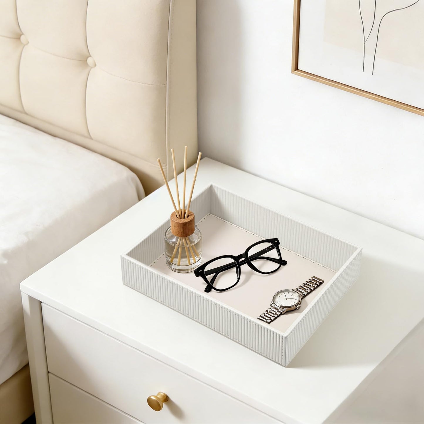 SITHON Valet Tray Desk Organizer, PU Leather Catchall Bedside Vanity Tray Nightstand Caddy Coin Box Key Jewelry Storage Organizer, Graduation, Stripe Pearl White