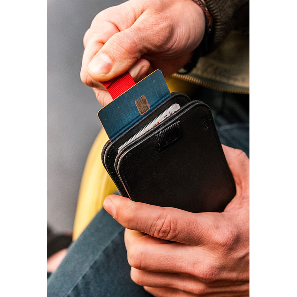 Distil Union Wally Bifold 5.0 Slim Bifold Wallet for Men – Minimalist RFID Leather Wallet with ID Window, Pull Tab Card Holder & Money Clip - Holds 14 Cards & 30 Bills - Black