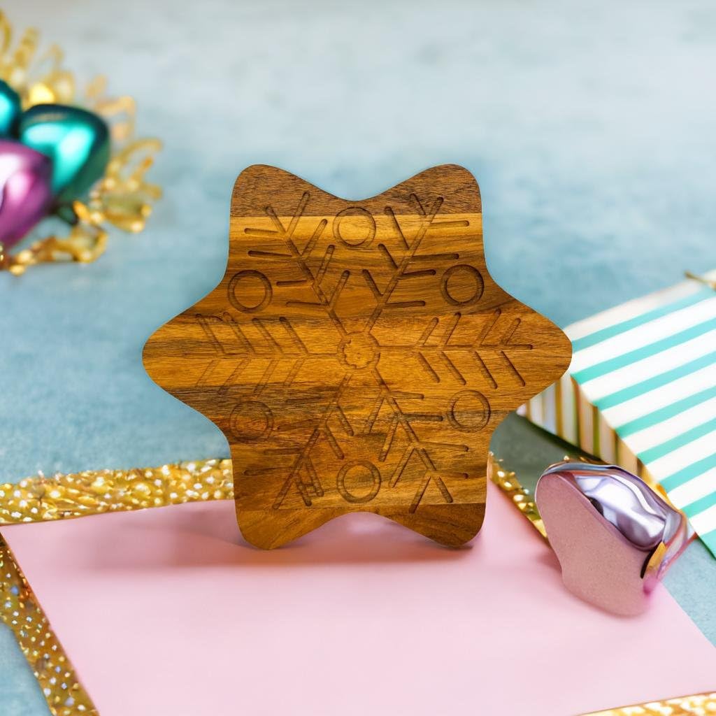 Affinity Decor Wood Cutting Board for Kitchen Star Shaped Wooden Cutting Board with Grooves, Christmas Decorative cutting board for Cheese and Veggies and Charcuterie Serving Platter 11"L x 11"W