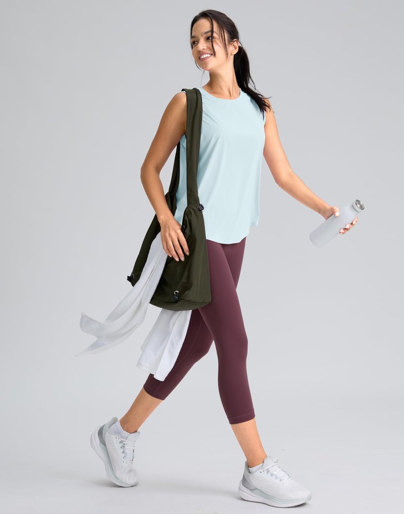 SANTINY Women's Sleeveless Workout Tops Breathable Lightweight Active Tennis Yoga Shirts Athletic Running Tank Tops for Women (Sky Blue_L)