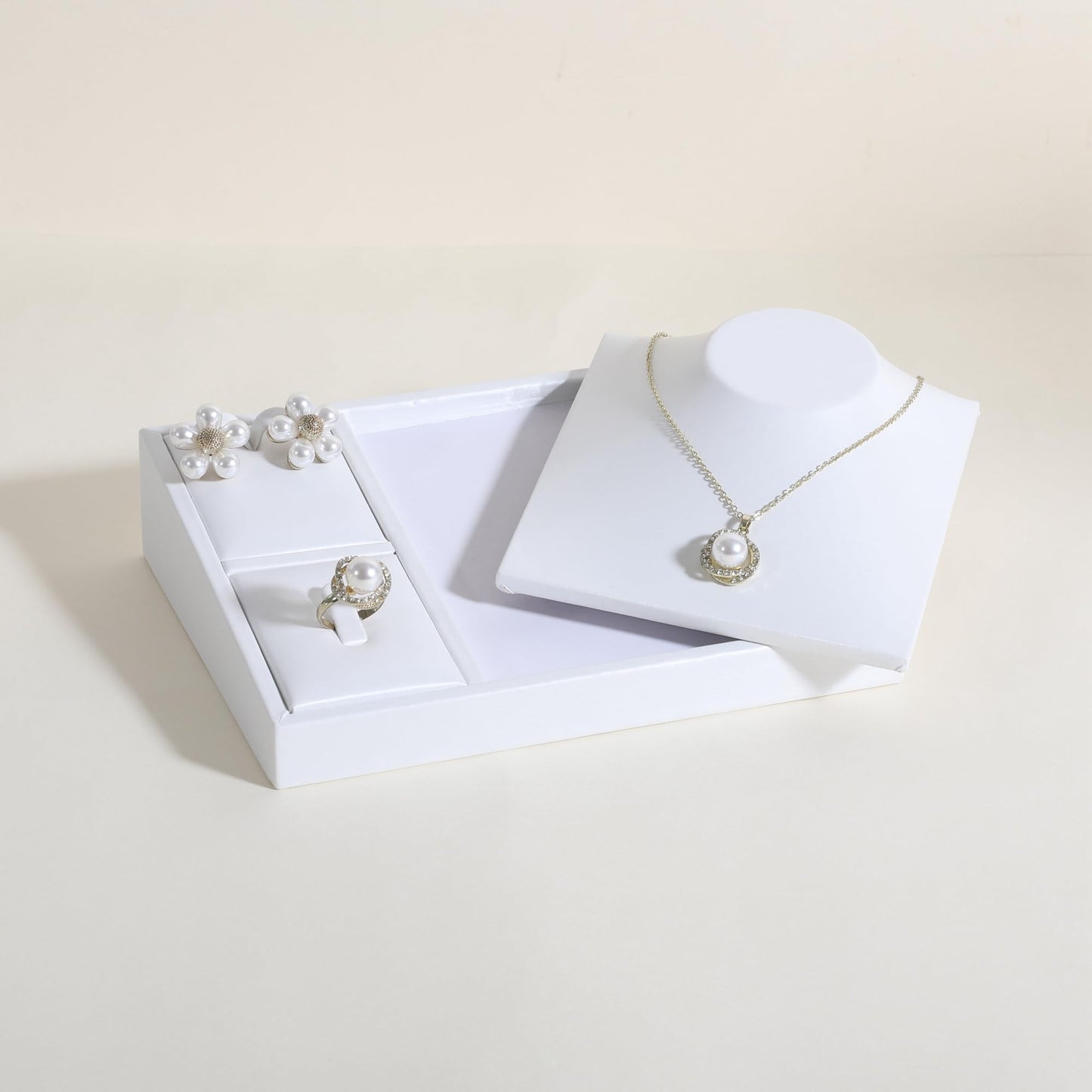 GemeShou White Jewelry Display Tray for jewelry selling, PU leather Necklace Holder Earring Display Stand, Jewelry organizer storage holder for boutique store【Jewelry display set】