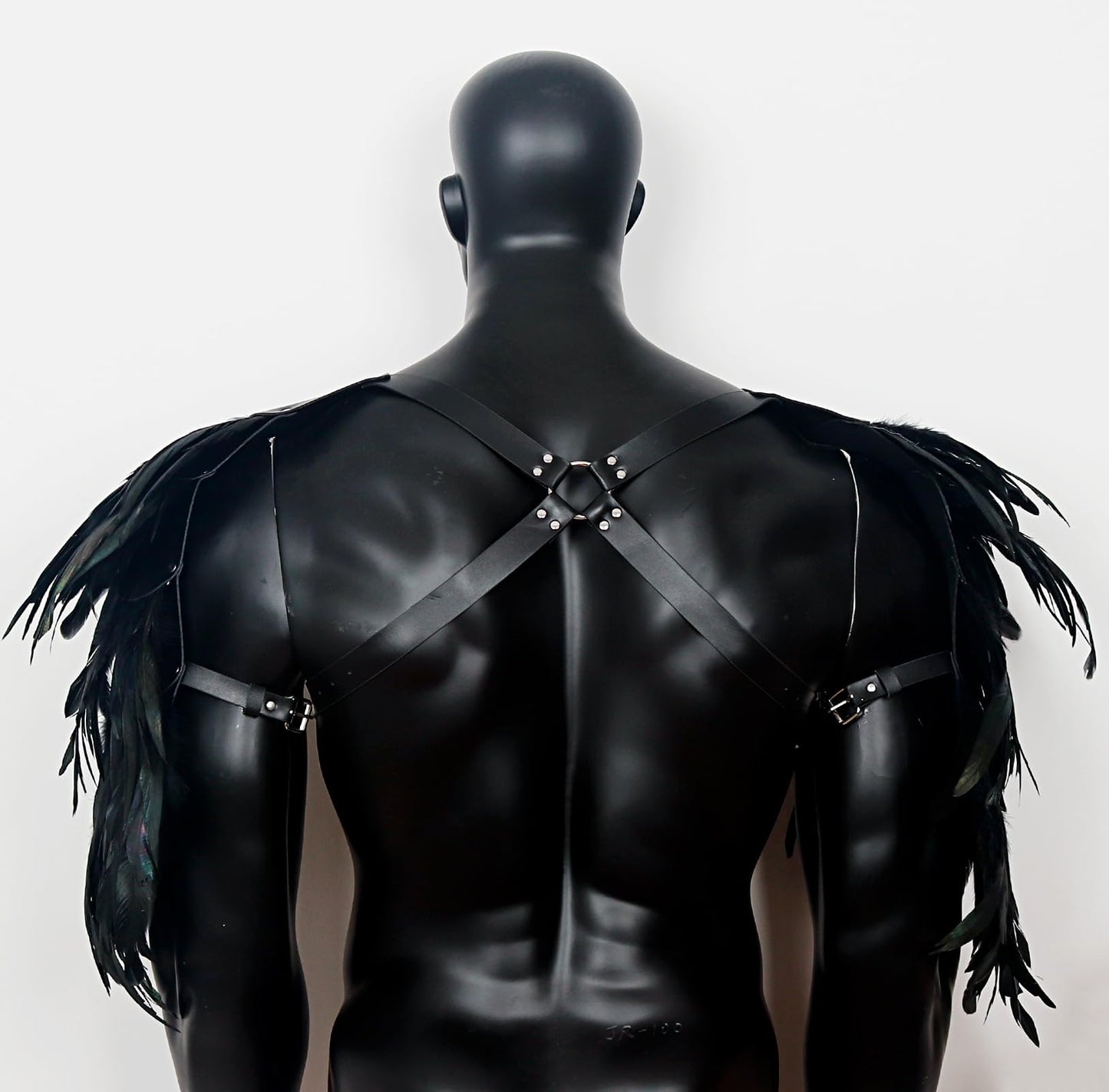 L'VOW Men's Feather Shoulder Armor Medieval Leather Harness Shoulder Guards Halloween Demon Cosplay(Black-2)