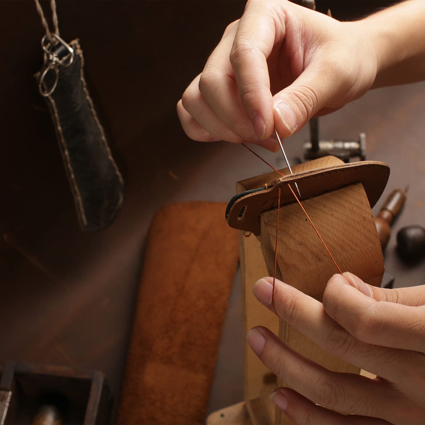 KEAIKE Key Fob Cover Fit for Honda Odyssey 2018-2024, 7 Buttons Leather Handmade Fob Case Cover Accessories with Keychain,360 Degree Protection,Black