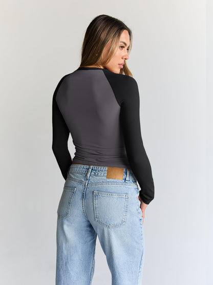 Trendy Queen Women's Long Sleeve Shirts Slim Fit Stretchy Color Block Slightly Cropped Tops