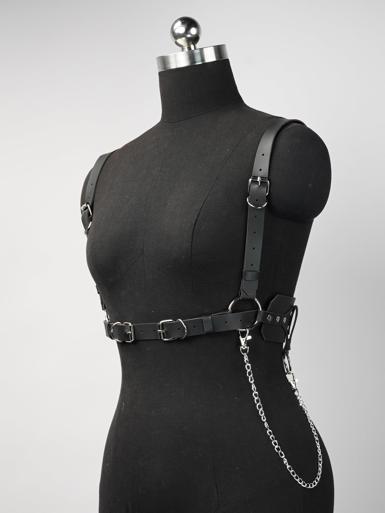 WARANDOD Women Adjustable Leather Harness Belt with Detachable Chain, Faux Leather Body Harness with Alloy Buckles for Gothic Punk Festival Outfit(Waist 26.8-38.2in)