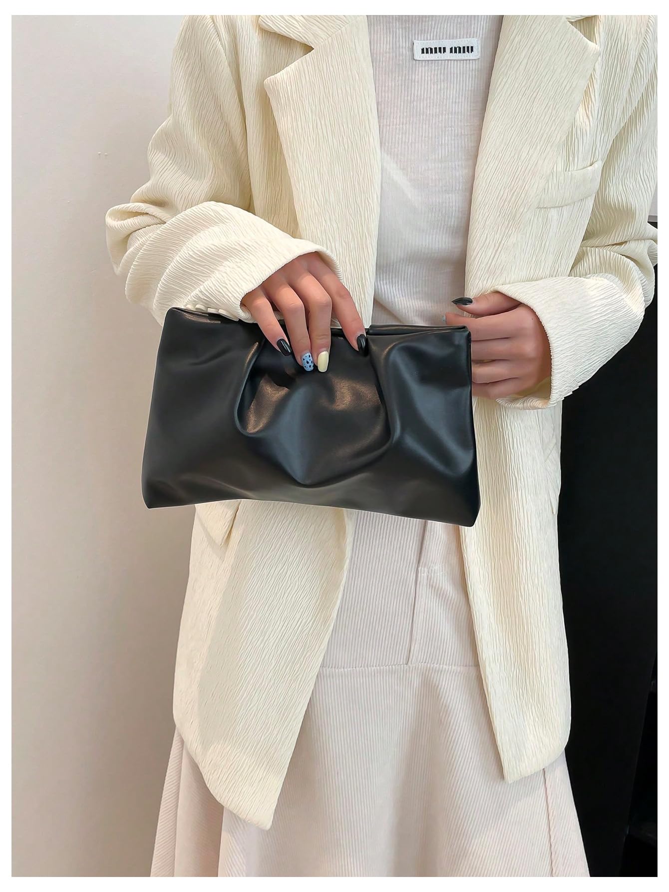 OYOANGLE Women's PU Leather Clutch Purses Small Zipper Ruched Minimalist Handbag Black One Size