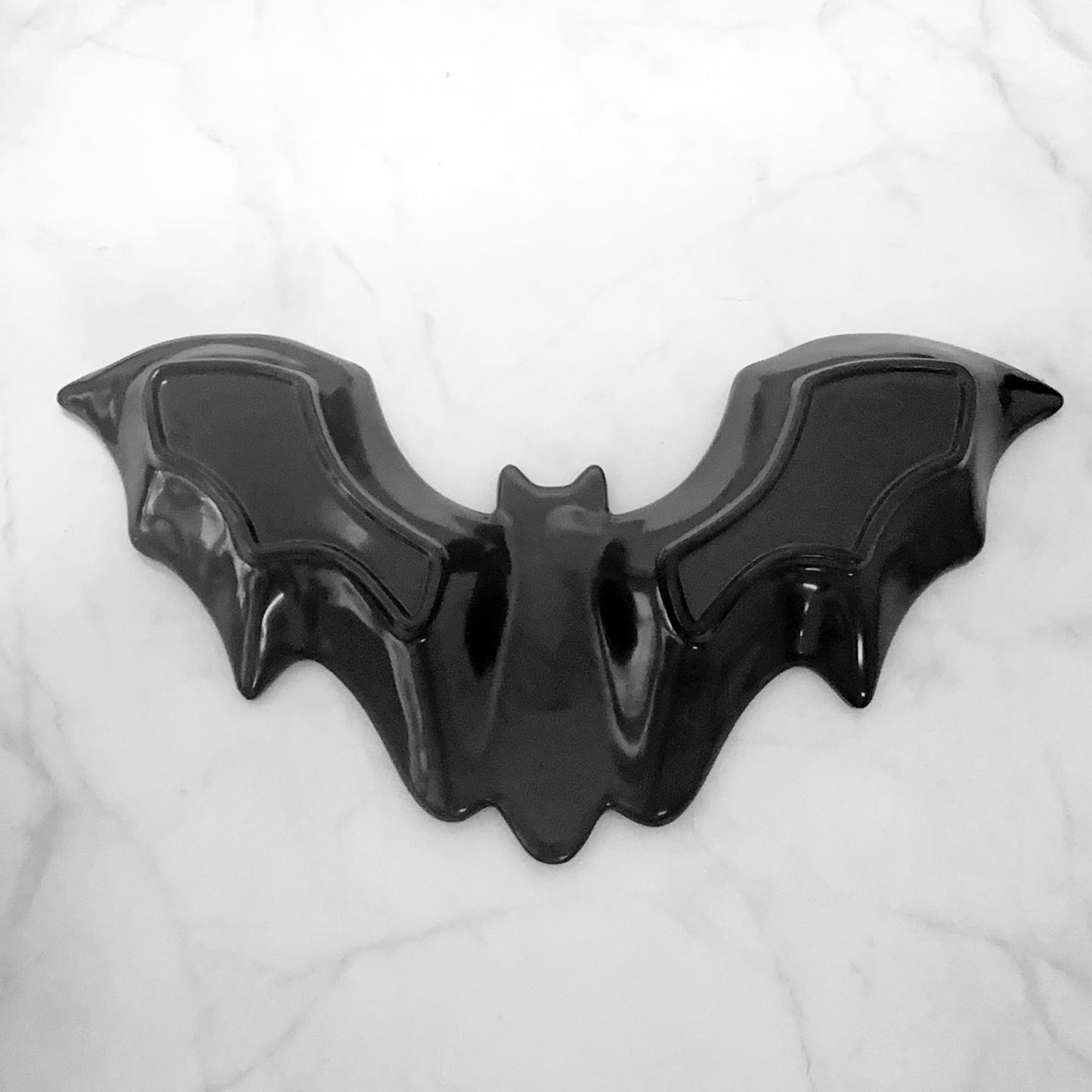 UPware Bat Shaped Melamine Serving Platter, Halloween Party Tray, Fun Spooky Design, for Candy, Snacks, and Desserts, Black, 16 x 8.5 Inch