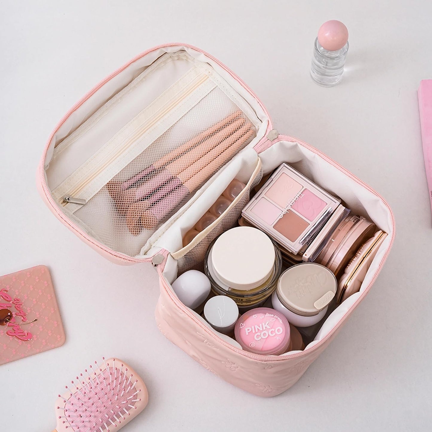 Alamealle Large Cosmetic Bags Travel Makeup Bag with Mesh Pocket Portable Cute Toiletry Bag Aesthetic Make Up Organizer with Handle for Women Girls Girls (Pink)