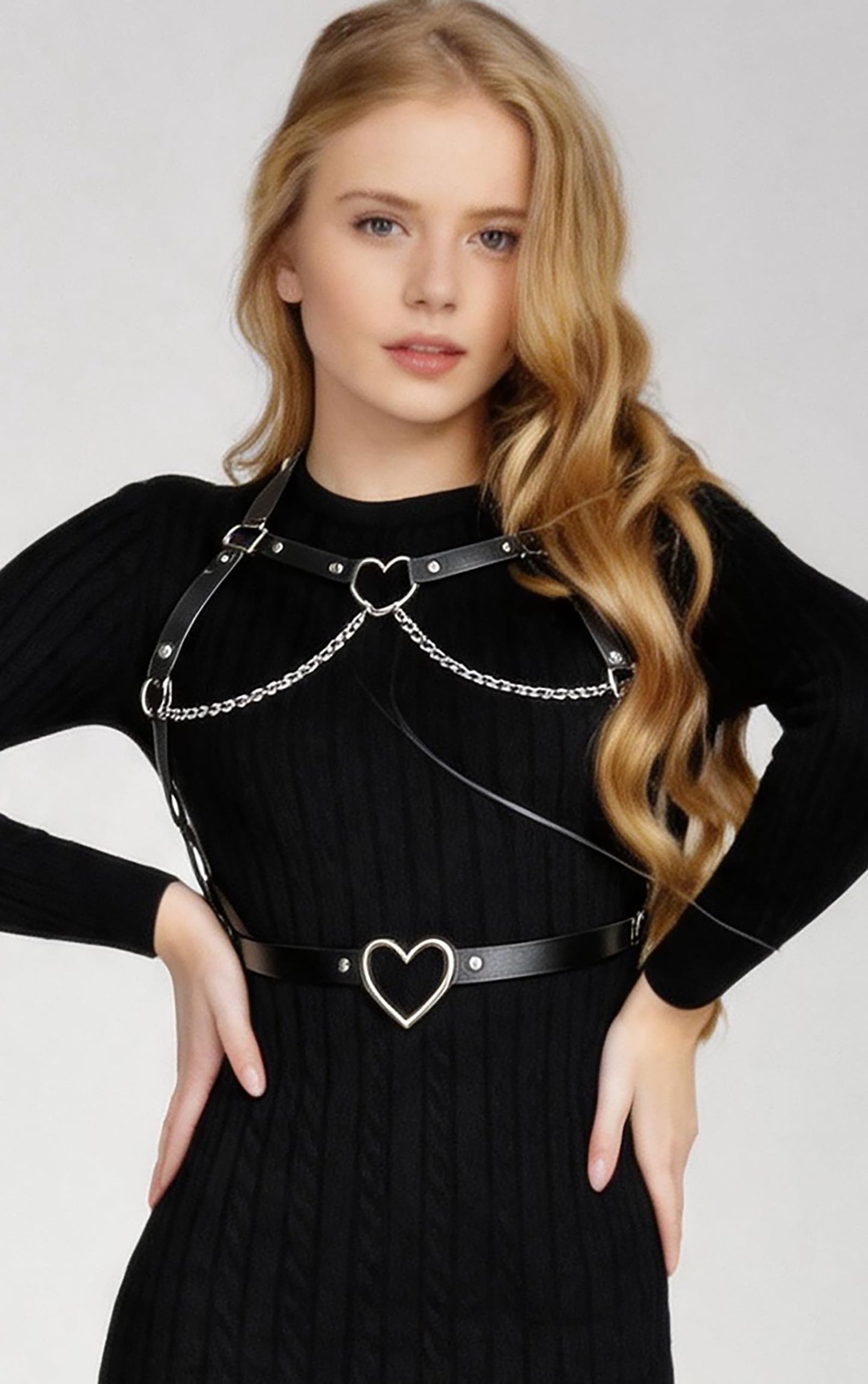 WARANDOD Women’s Faux Leather Chain Body Harness Belt, Adjustable Alloy Ring Chest Strap Fashion Accessory for Goth Punk Outfits(Waist 28.3-37.8in)