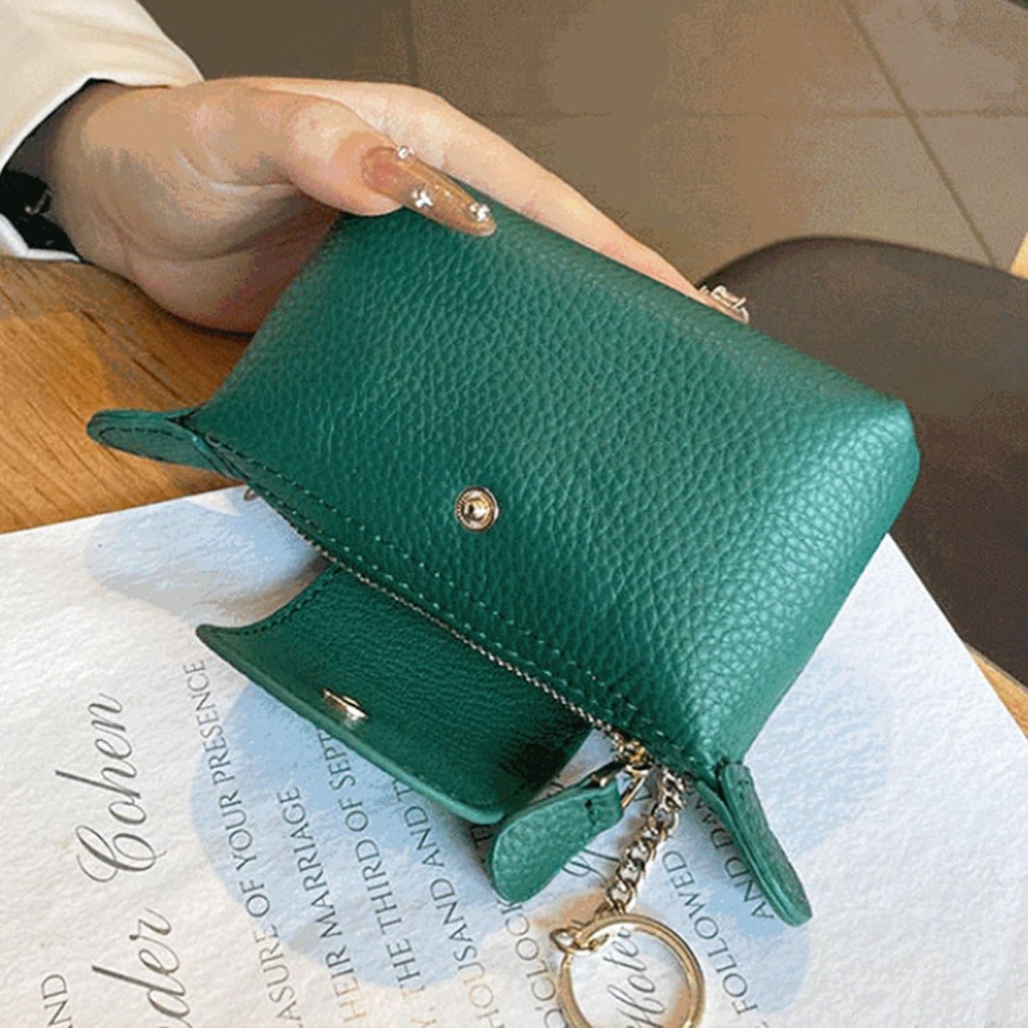 BDHRKTE Grass Green Leather Coin Purse with Keychain - Small Zipper Pouch for Women, Mini Wallet for Cash Coins Credit Cards