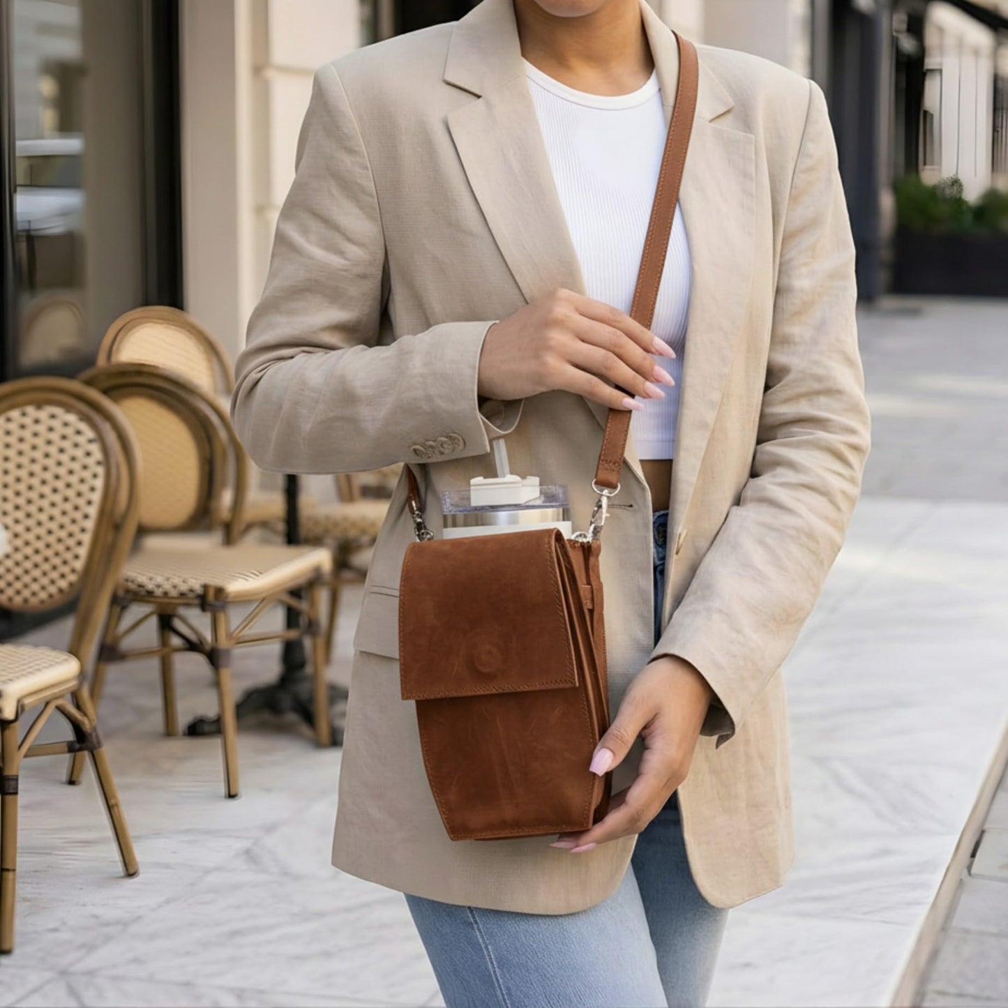 Leather Crossbody Bottle Bag – Genuine Leather Water Bottle Holder with Adjustable Strap, Slim Travel Drink Carrier Pouch for Walking, Hiking & Festivals (Bottle Not Included), Warm Brown