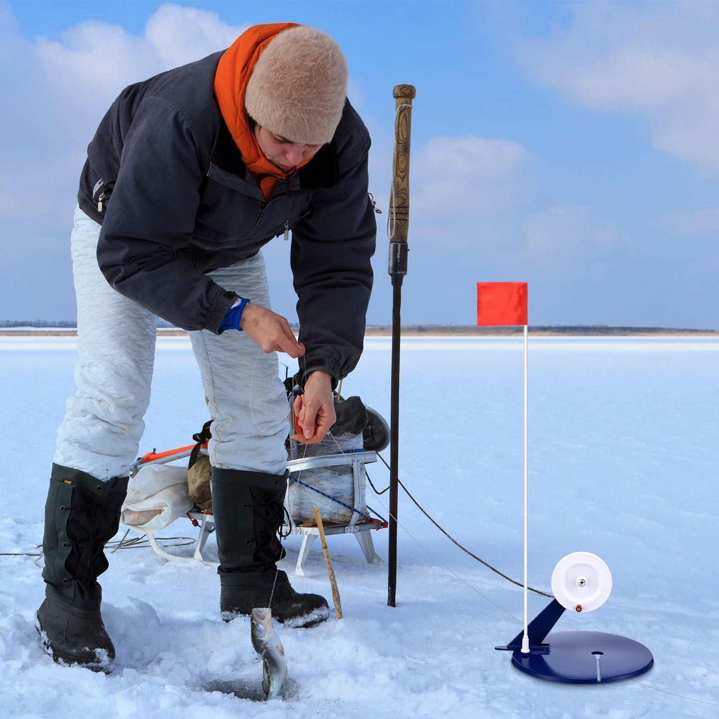Soulchen 2 Packs Ice Fishing Tip-ups Flag Marker Rod with Portable Pole Flags for Tip-up Anglers Accessory Ice Fishing Equipment Gear, 19.7 Inches