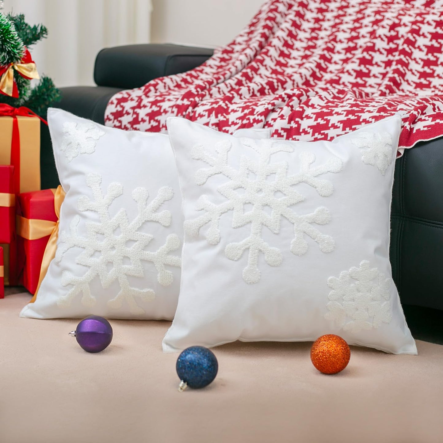 Elife 18x18 Soft Canvas Christmas Winter Snowflake Style Cotton Linen Embroidery Throw Pillows Covers w/Invisible Zipper for Bed Sofa Cushion Pillowcases for Kids Bedding (1 Pair, White)