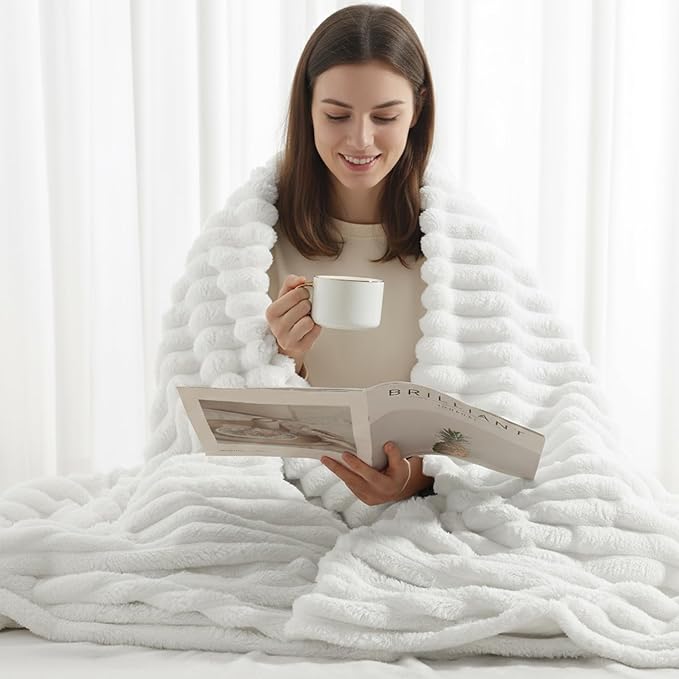 decorUhome Soft Fleece White Twin Blanket for Bed, Cozy Fluffy Plush Flannel Striped Throws for Couch Sofa, Lightweight Decorative Ribbed Fuzzy Blanket for Woman, 60x80 Inches