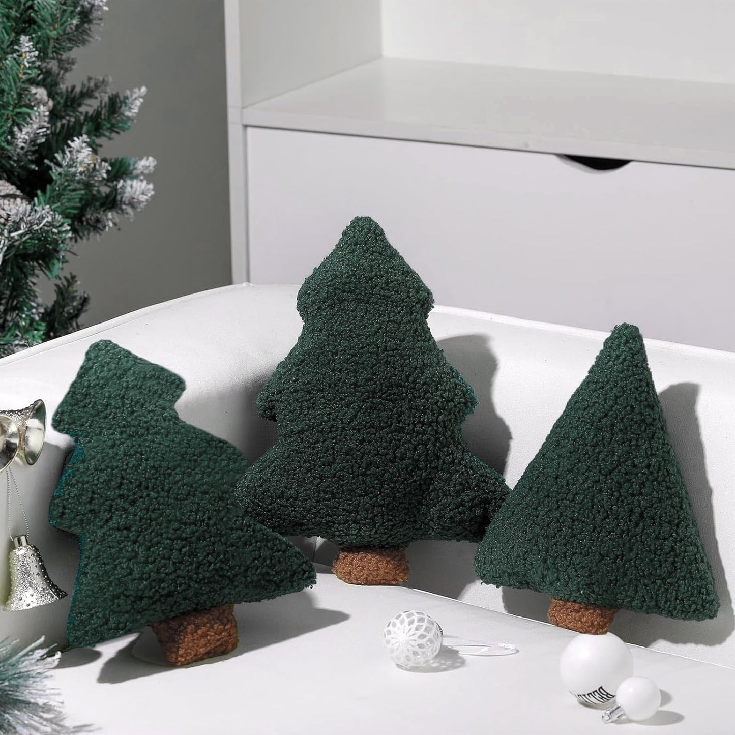 Oudain Christmas Throw Pillows Christmas Tree Pillows Set of 3, 11.81 Inch 9.84 Inch, Tree Shaped Cute Stuffed Pillow Xmas Plush Cushion Decorations for Home Sofa Couch Bedroom Living Room