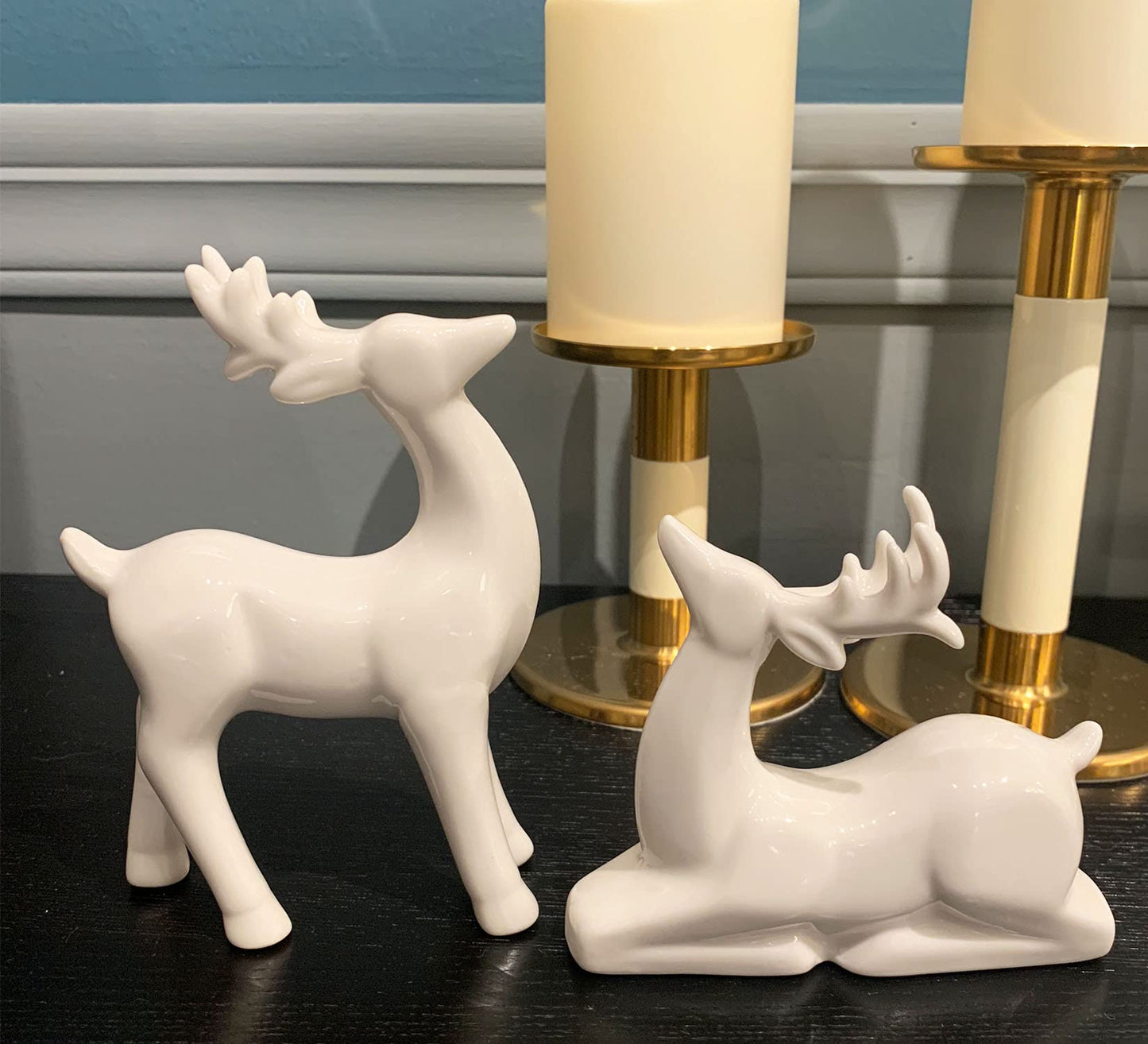 Porcelain Christmas Reindeer Figurines, Pack 2 Mini Animal Reindeer Decor Deer Statues Sculpture Tabletop Ornaments for Cabinet Mantel Shelves Fireplace Home Décor Accents Collectible Figurines